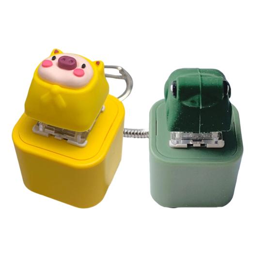 2Pcs Pig Keyboard Fidget Toy with Sound Light Stress Anxiety Relief Rechargeable Frog Keyboard Clicker Keychain Decompression Button Sensory Toy
