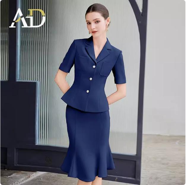 Elegant Retro Fishtail Skirt and Suit Collar Two-Piece Set