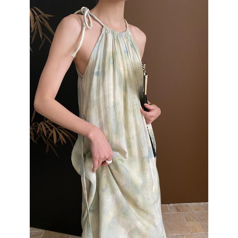 Oil Swoosh Stahovací šňůrka Neck Design Brzy na jaře