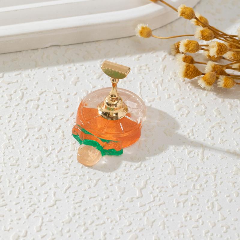 Cute Fruit Strawberry Tray Chess Magnetic Nail Tips Display Stand Acrylic Show Nail Holder Practice Gel Polish Fake Nail Showing