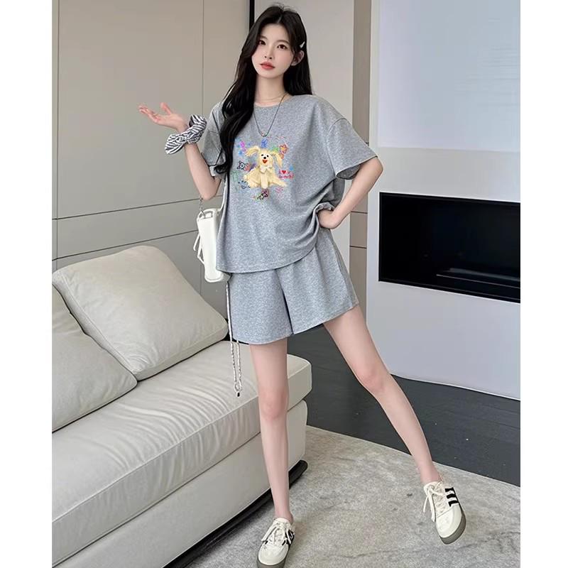 

Maternity Apricot Casual Two-Piece Set: Versatile Short-Sleeve Top & Shorts 2XL [145-160 lbs]