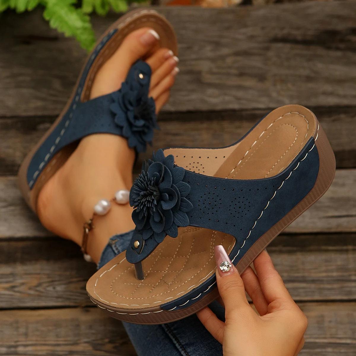 

Fashion Fashion Flower Wedge Slippers for Women Summer 2025 Clip Toe Platform Flip Flops Woman Casual Thick Sole Beach Sandals Plus Size 43