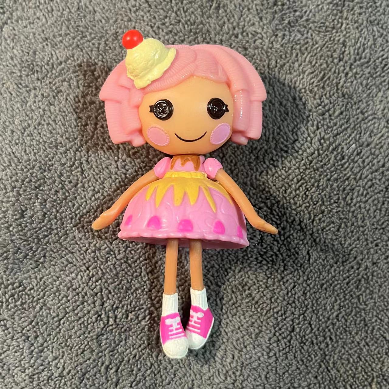 8-10cm Kan Kiezen Lalaloopsy Kleine Zus en Huisdier Poppen PVC Vakantie Cadeau Collectie Pvc Speelgoed beige