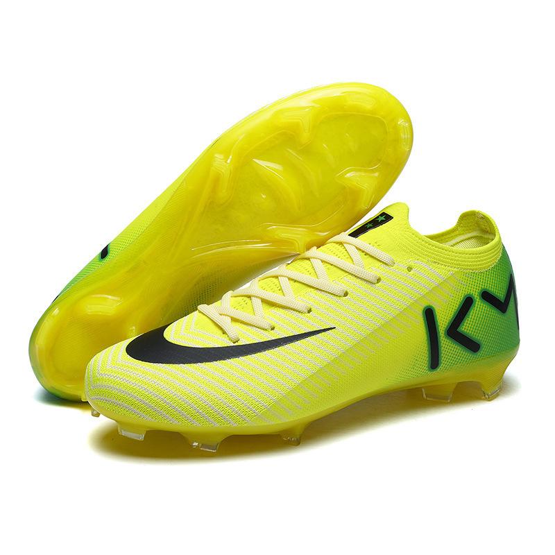 Children s football shoes Young and young broken nails Football shoes Long nails Large size sneakers 35