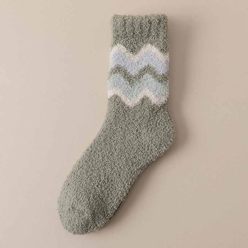 Coral Velvet Socks Women's Fall Winter Thick Mid-tube Socks Wavy Socks Warm Floor Socks