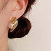 Light Luxury Fashion Personality Metal Surround Pearl Earrings Niche Temperament Simple Design Earrings for Women