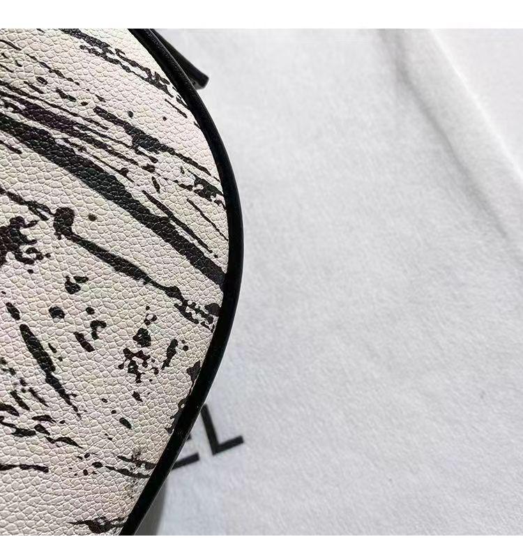 2023 Damska Półksiężycowa Torebka Bagietka - Unikalny Niszowy Design, Wysokiej Klasy Torebka Pod Ramię, Styl Pasujący do Wszystkiego