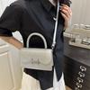 Elegancka przenośna mała kwadratowa torebka damska nowa letnia moda do pracy prosta torba na ramię listonoszka