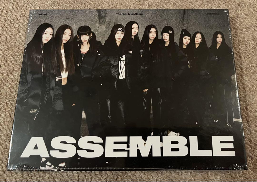 

[USED] tripleS ASSEMBLE Mini Album