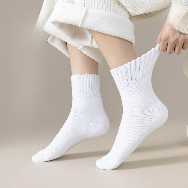 Thick Winter Mid-calf Fleece Socks for Women To Store Heat and Keep Warm During Sleep and Postpartum Care. Thick Winter Long Calf Socks for Women
