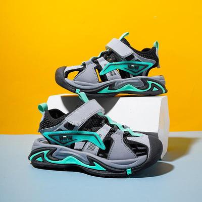 Jungen Sommer 2026 Rutschfeste Sportsandalen mit Zehenschutz - Weiche Sohle, Abriebfeste Strandschuhe für mittlere und große Kinder