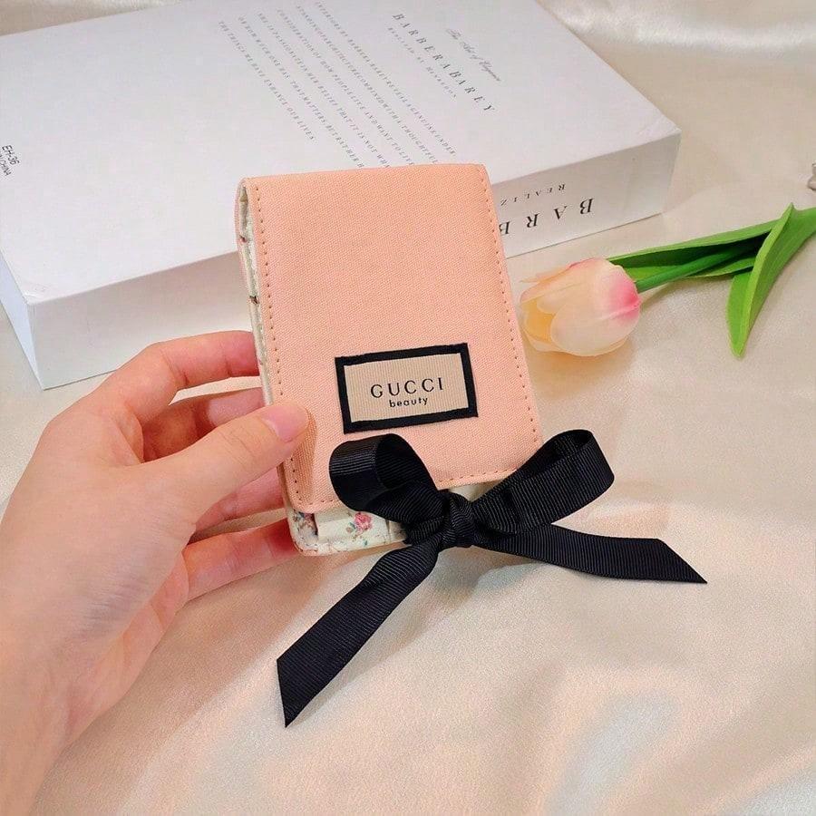 Minimalistische luxuriöse Kosmetiktasche für Reisen, stilvolle kleine Damengeldbörse