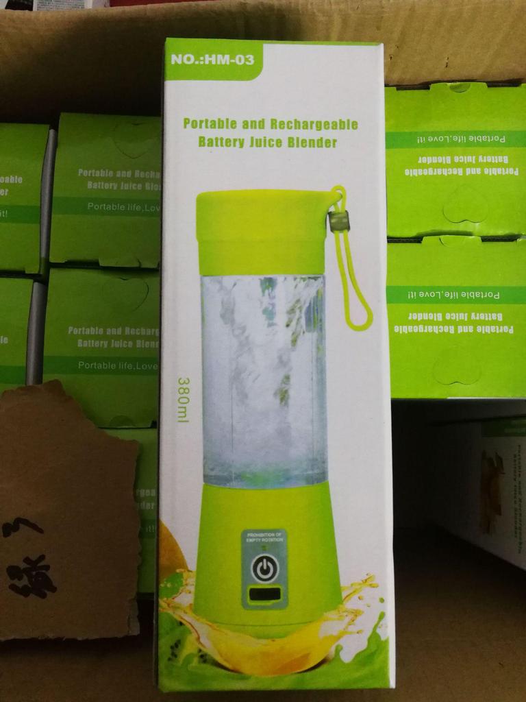 Compact Rechargeable Multi-Blade Juicer Cup