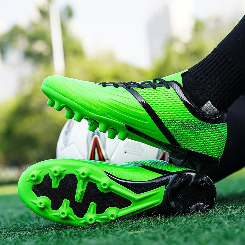 

2025 autumn new children s low-top football shoes, spiked broken diced students, couple game training 36-45 36