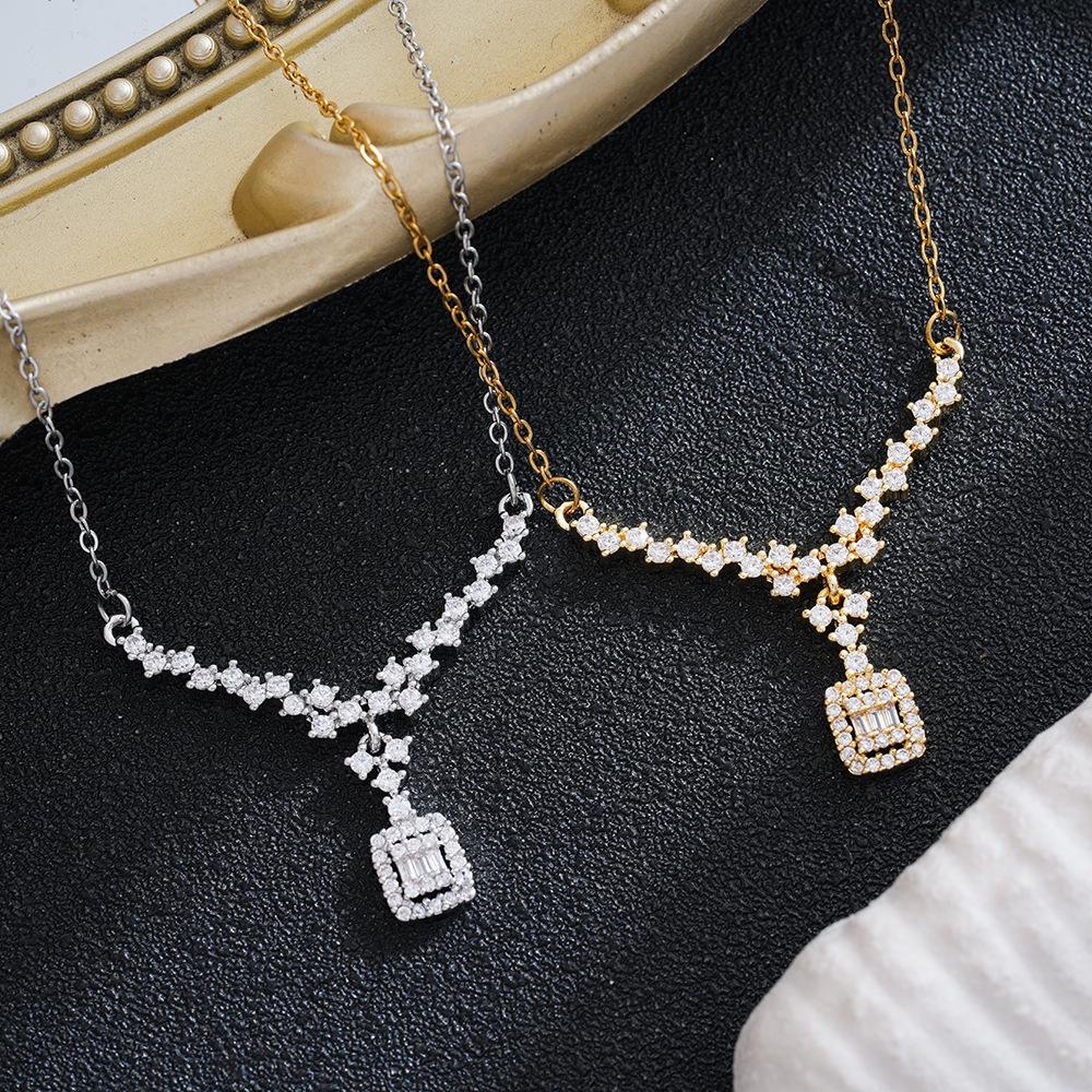 2026 Modern Inlaid Zirconia Sugar Cube Necklace: Women's European & American Style, Simple & Versatile Clavicle Chain Design