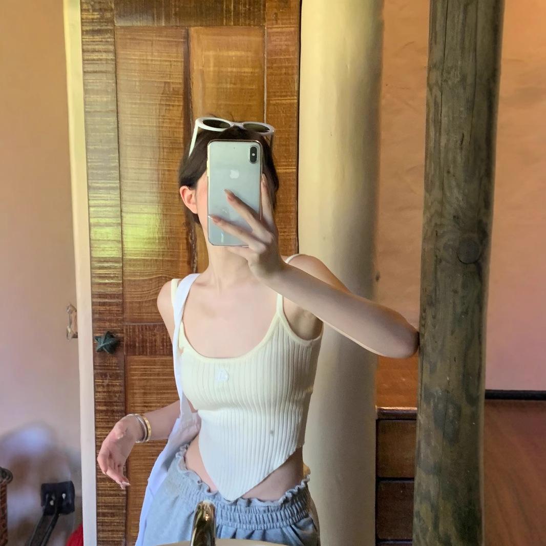 

Женский красный вязаный топ-майка с асимметричным низом - Стильный и подчеркивающий фигуру летний маст-хэв One Size (up to 125 jin) белый