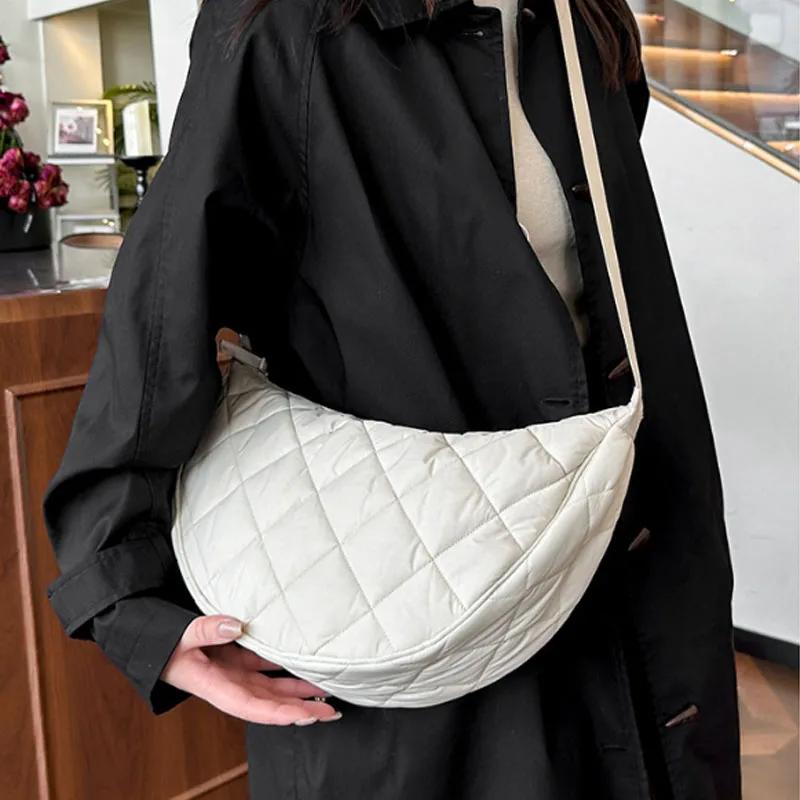 Waist Half Moon Belt Bag Solid Color Crossbody Bag Large Capacity Shoulder Bags Portable Nylon Plaid Travel Bags for Commuting