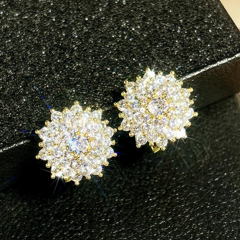 

Huitan Flower Shaped Women Stud Earrings Party Daily Engagement Trendy Jewelry Inlaid Shiny CZ Wedding Versatile Accessories