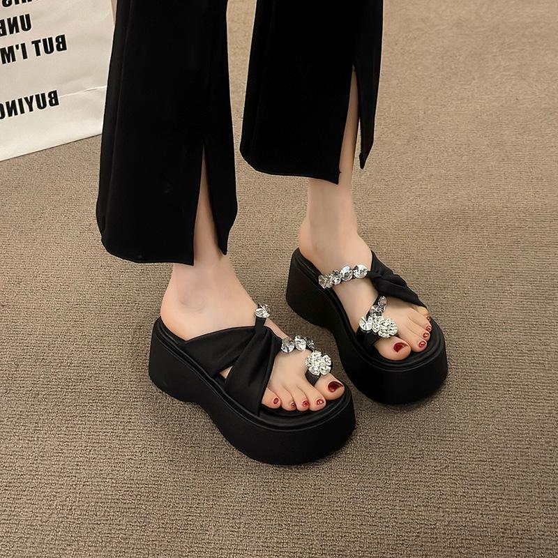 

Advanced sense small platform sandals 2025 new beautiful versatile cross rhinestone Roman sandals women s summer wear 40