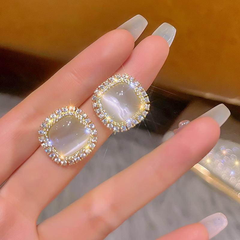 Cat's Eye Retro Geometric Square Zirconia Petite Earrings for The Elegantly Dressed