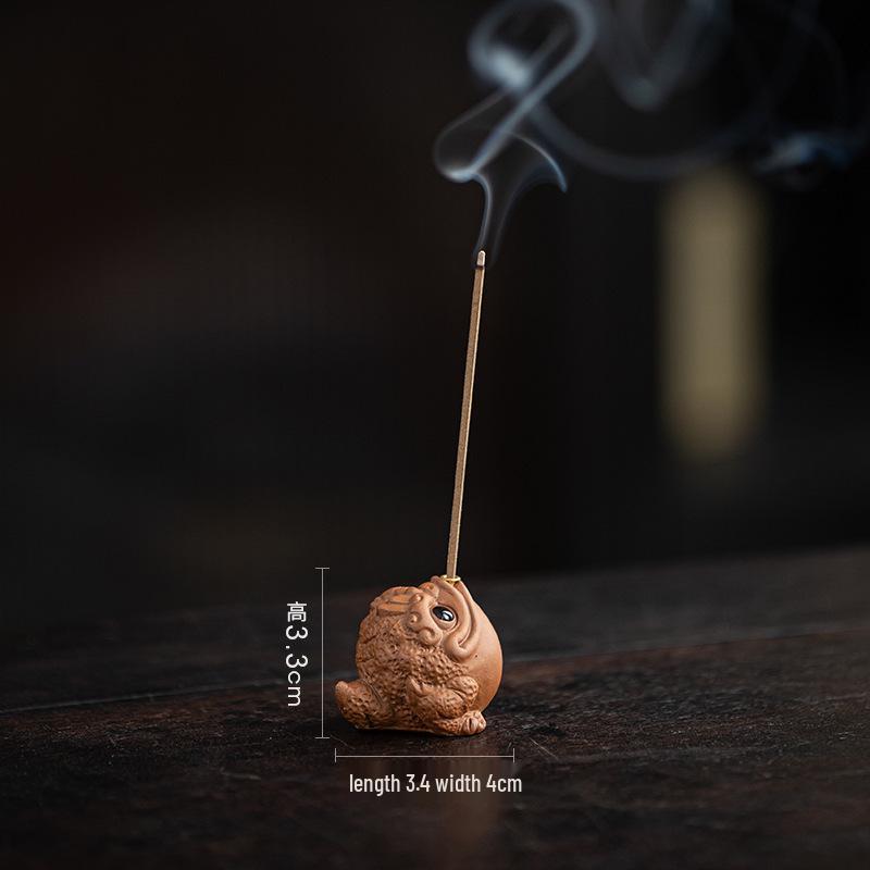 Purple Clay Cartoon Tea Pets: Cute Ceramic Panda and Tiger for Tea Ceremony or Desktop Decor.