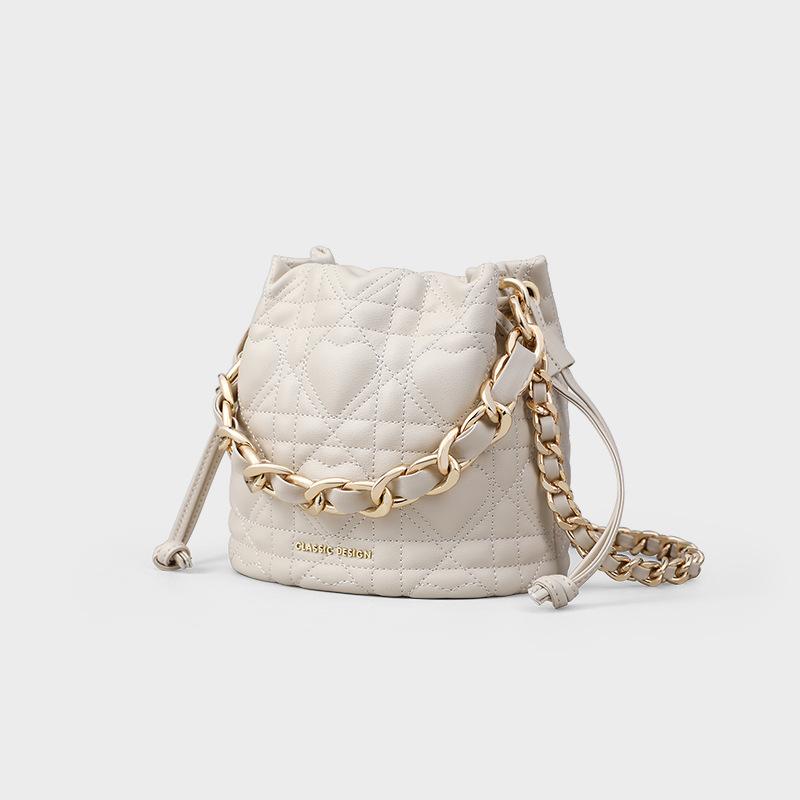 A New and Fashionable Korean Version of One-shoulder Crossbody Bag Fashionable Chain Bucket Handbag Handbag Small Carry Bag