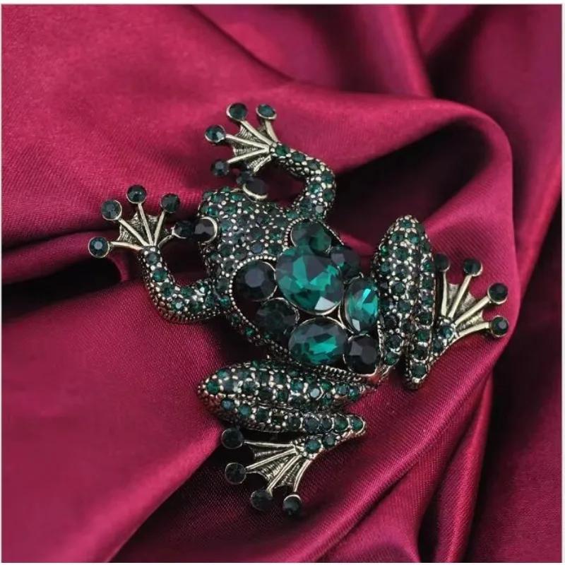 Retro Diamond Inlaid Frog Brooch Alloy Green Rhinestone Frog Brooch Banquet Party Dress Decoration Jewelry Brooch Wholesale