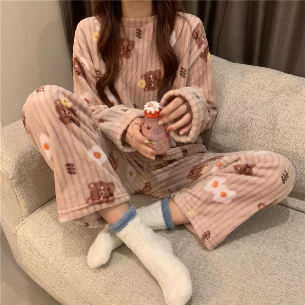 Autumn and Winter Coral Fleece Pajamas for Women, Thick and Warm Flannel Long Home Wear, Fashionable Plus Size Cardigan Set