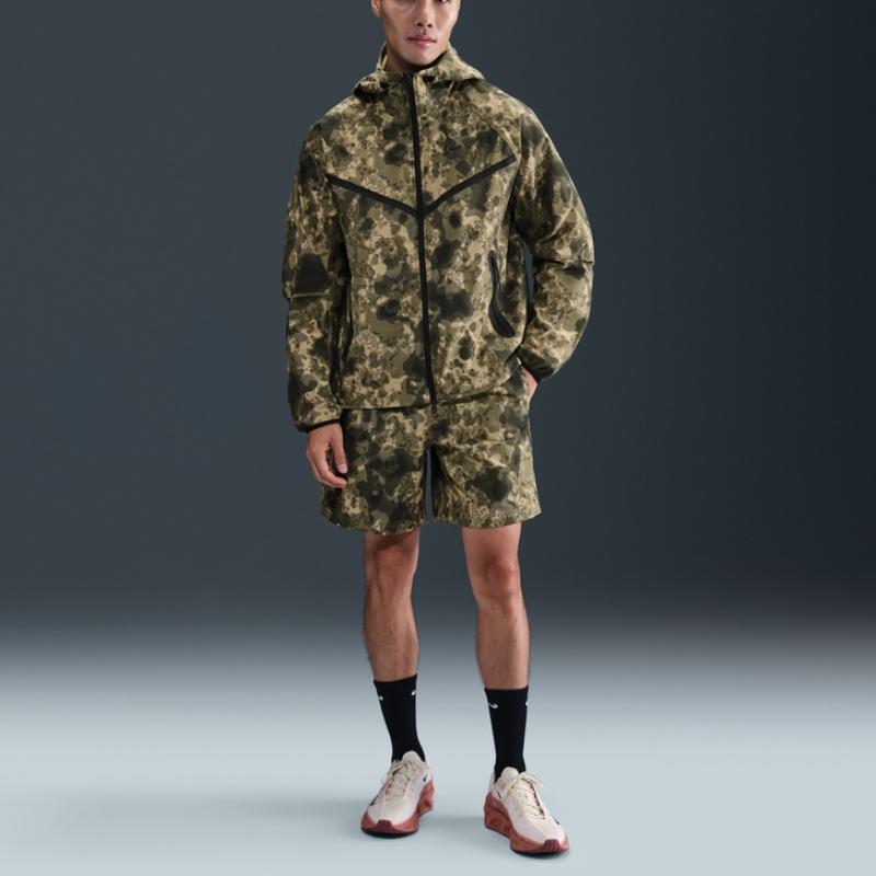Nike woven hooded windrunner jacket HV0980-210