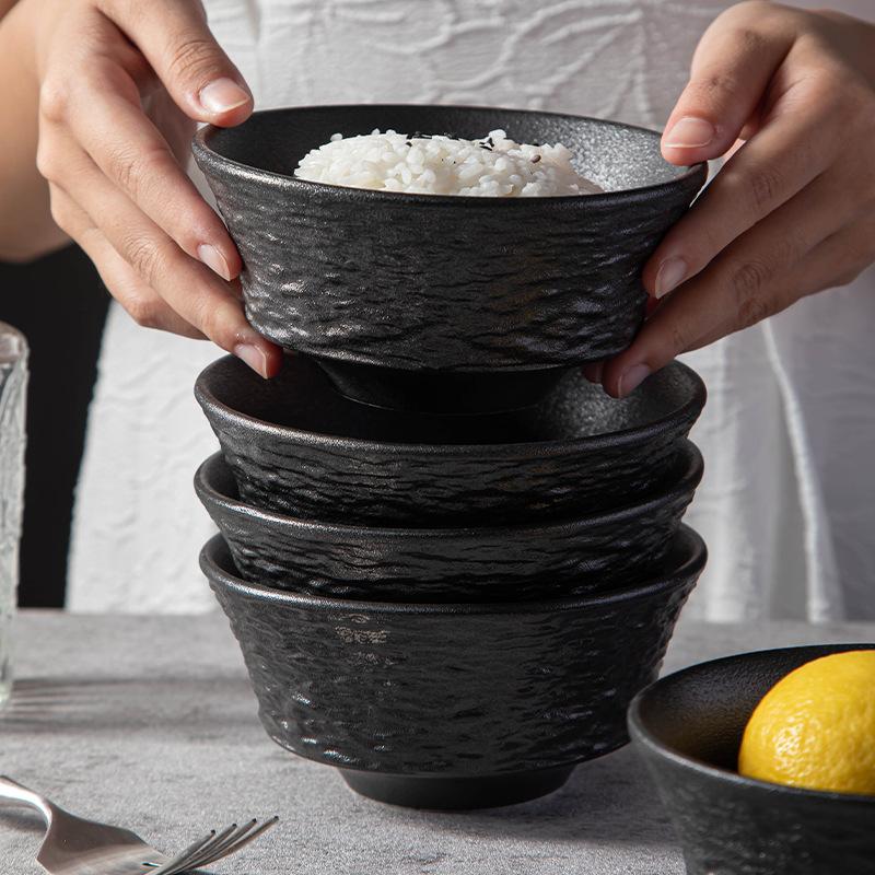 Vaisselle créative japonaise Hôtel commercial bol à riz maison bol en céramique simple noir et blanc nouvelle nourriture pour une personne.