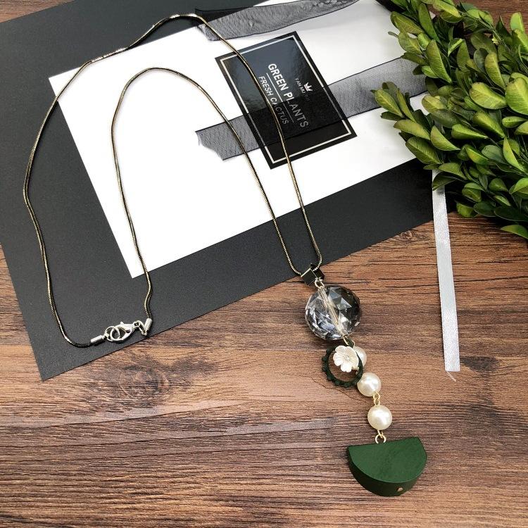 Fashion Temperament Simple Necklace Female Flower Crystal Diamond Decoration Long Sweater Chain Versatile Clothing Accessories