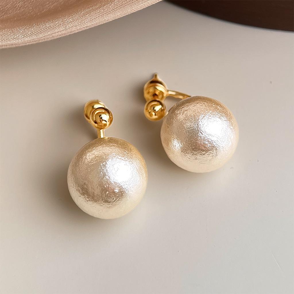 Vintage 925 Silver Needle Pearl Earrings - Elegant, Luxurious & Versatile for Women