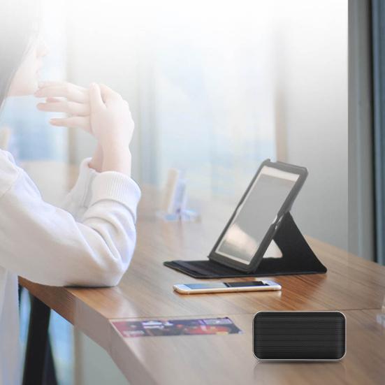 Portable Wireless Mini Style Bluetooth-compatible Speaker Support TF Card USB Rechargeable