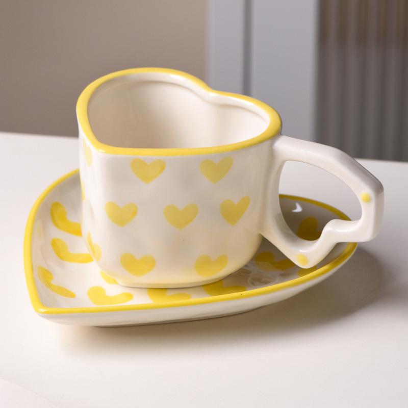 Hand Painted Love Mug Creative Heart Shaped Handle Water Cup Cute Ceramic Milk Coffee Cup