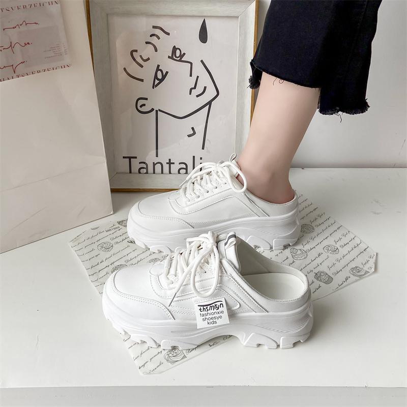 2024 Summer New Sneakers Women's Fashion Round Toe Thick Sole  Shoes Comfortable Beach Shoes Women Sandals Cross Straps Slippers