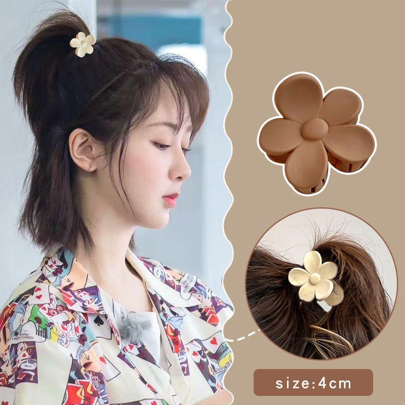 

Маленькая заколка для когтей с цветком, заколка для когтей с высоким хвощом, заколка для волос с цветком камелии, женская заколка для волос на спине, ложка, заколка для волос, пушистая заколка, головной убор 1pcs-2