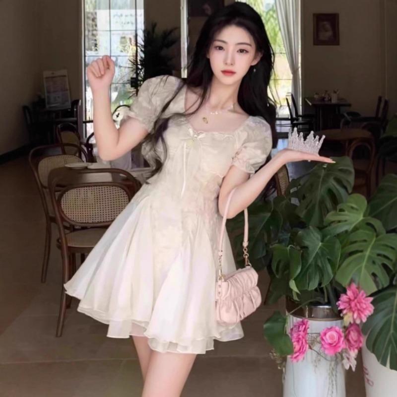 Pure white moonlight temperament fluffy mesh splicing dress women's summer French gentle and beautiful small skirt