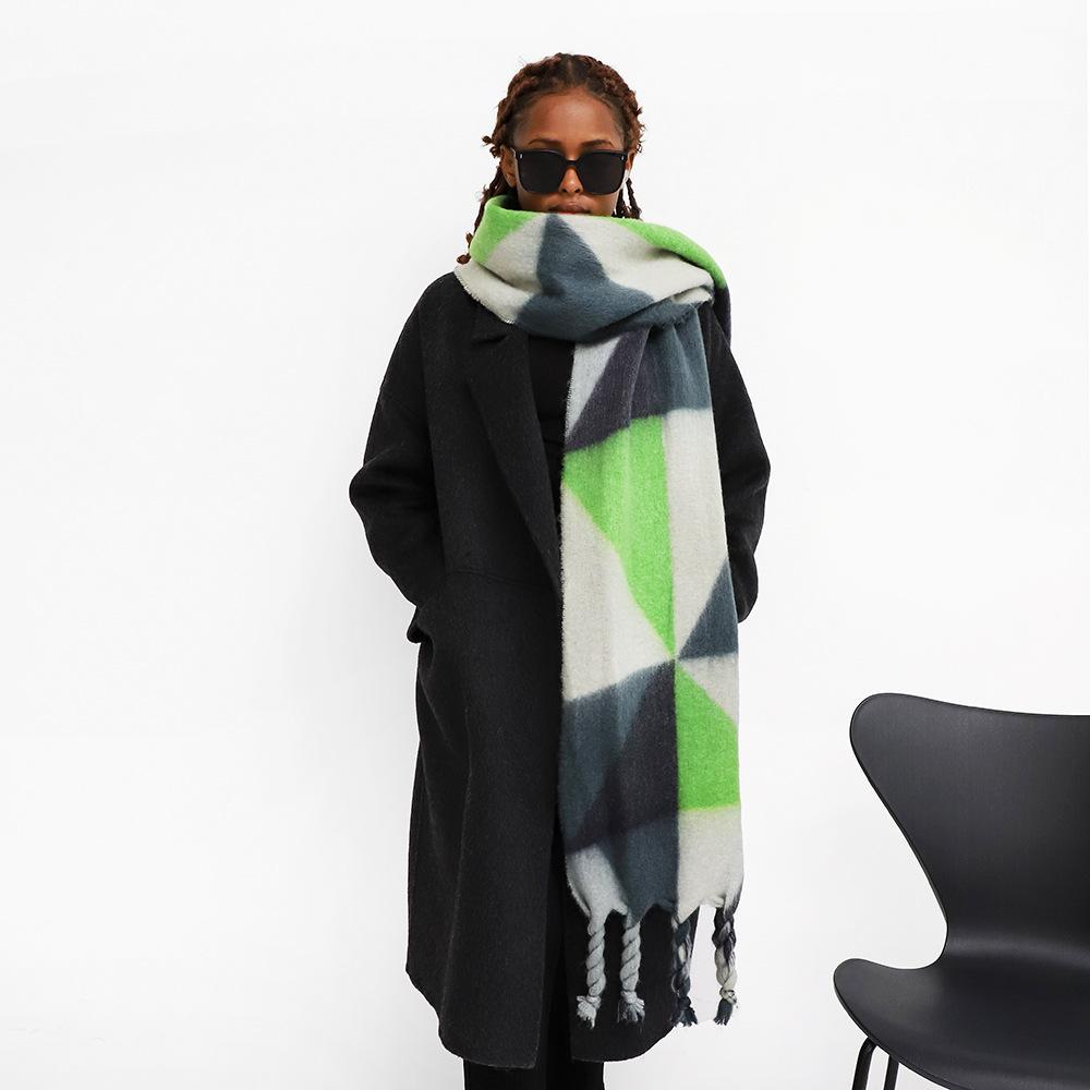 Classic Geometric Triangular Seahorse Hair Scarf Women's Winter Warmth Advanced Sense Hand-rubbed Beard Long Fringed Scarf