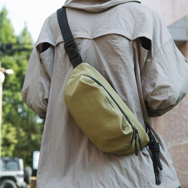 Trendy brand Japanese breast bag women's ins simple shoulder bag small satchel lightweight versatile cycling fanny pack student messenger bag