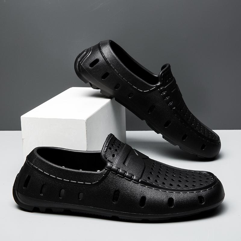 Men Wear Large-sized Vietnamese Beach Sandals for Outdoor Driving Through Water In Summer, Which Are Anti-slip and Deodorizing