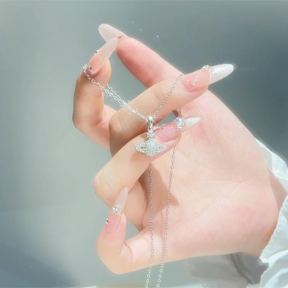 

Женское ожерелье Planet New Light Luxury Sweet Подвеска из титановой стали Не теряет цвет Ключичная цепочка