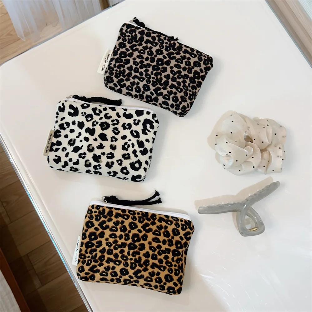 Leopard Print Makeup Case Retro Cosmetic Bag for Women Fashion Lipstick Earphone Storage Coin Purse