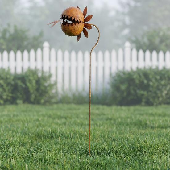 Carnivorous Plant Garden Stake, Large Metal Flytrap Plant Sculpture, Rusty Insectivorous Plant Ornament, Outdoor Decoration for Yard Patio Lawn
