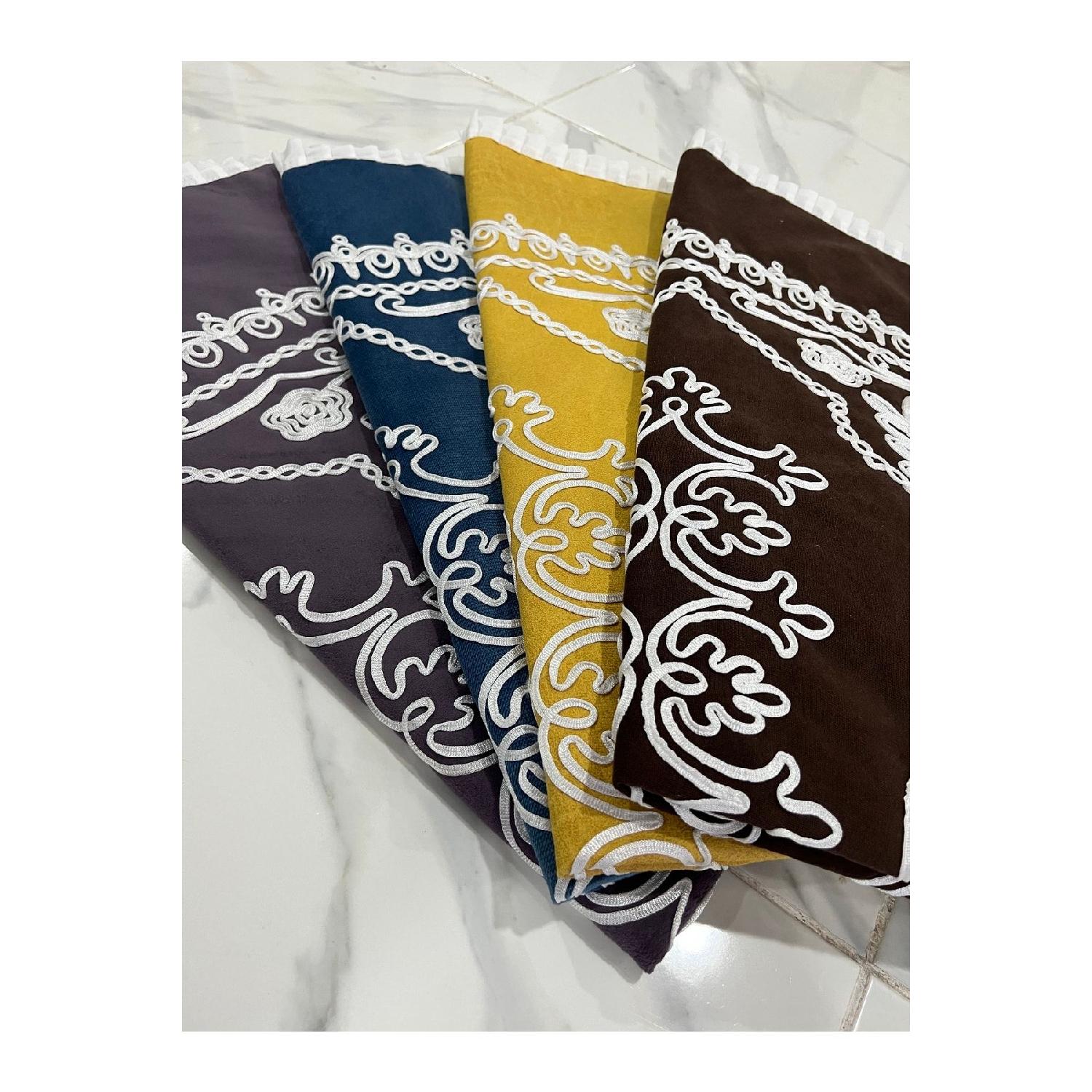 

4 Pieces Of Dowry Bundle And Gift Velvet Prayer Rug 70 x 120 чистий