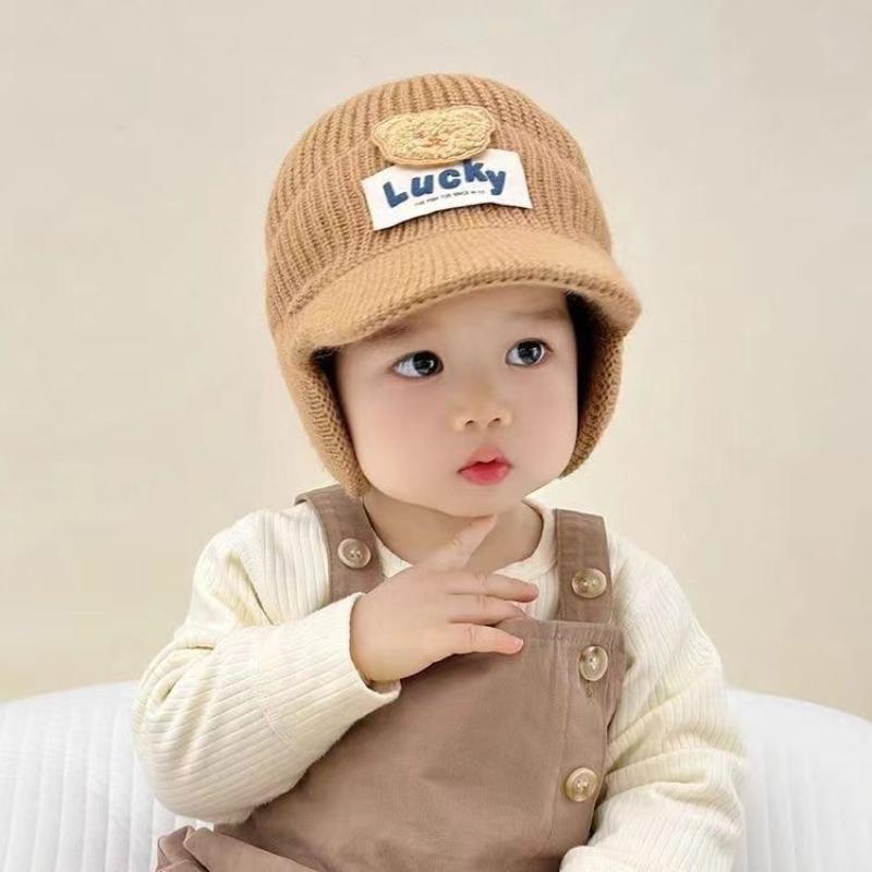 New autumn and winter children's hats, knitted ear protectors, peaked caps, cold-proof wool pullovers, baseball caps, fashion thermal caps