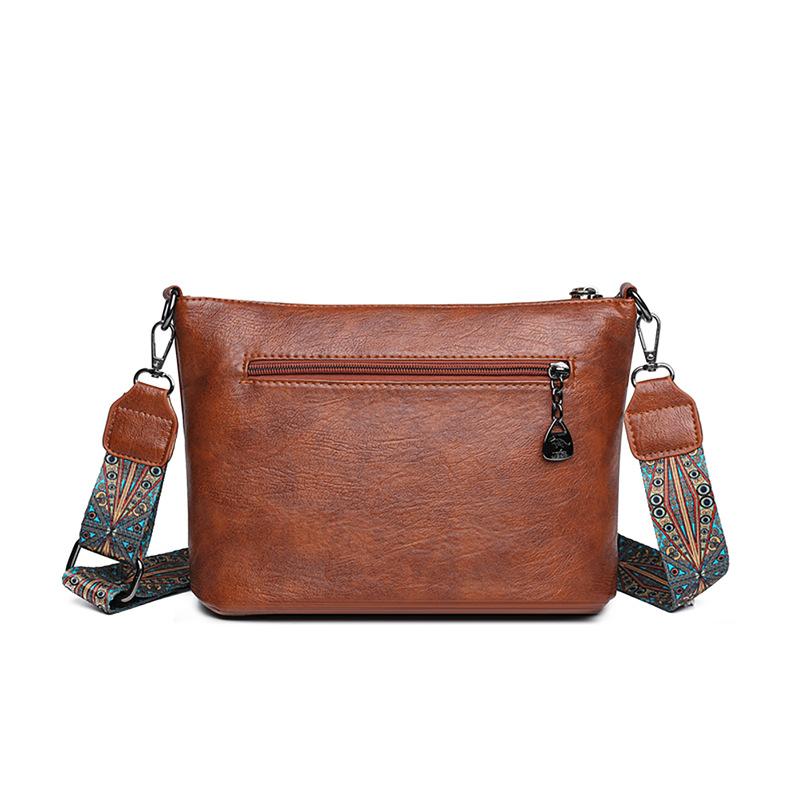 Retro Soft Leather Crossbody Bag Simple Bucket Bag Large-capacity Single-shoulder Bag