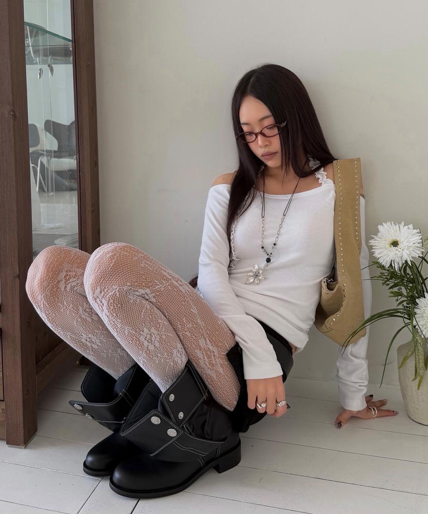 Geulouhaideu Lunel Folding Button Skirt Shorts_Black
