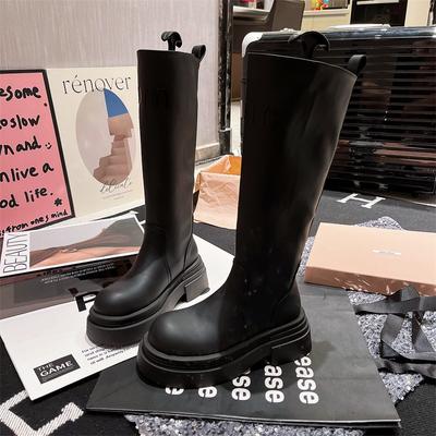 Botas longas pretas emagrecedoras para mulheres, estilo vintage, fundo grosso, aumento de altura, botas curtas femininas, cavaleiro, para outono/inverno