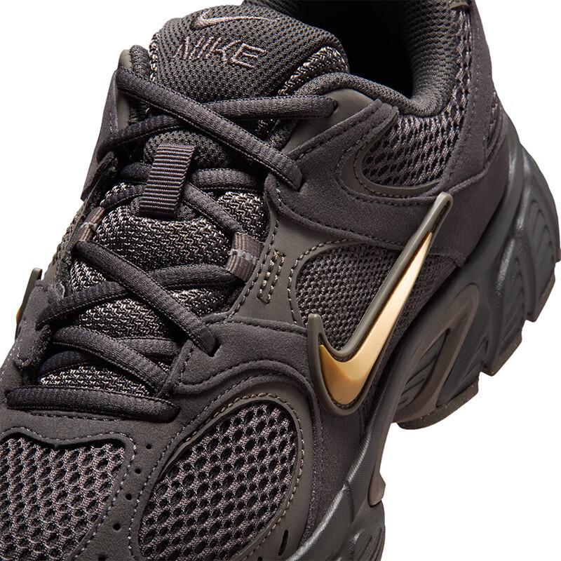 Nike Dámské polstrované dad shoes V5 RNR