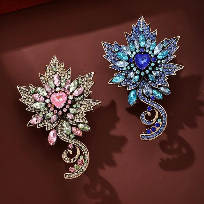 Vintage Court Style Leaves Brooches For Women Unisex Rhinestone Plants Casual Party Brooch Pin Gifts